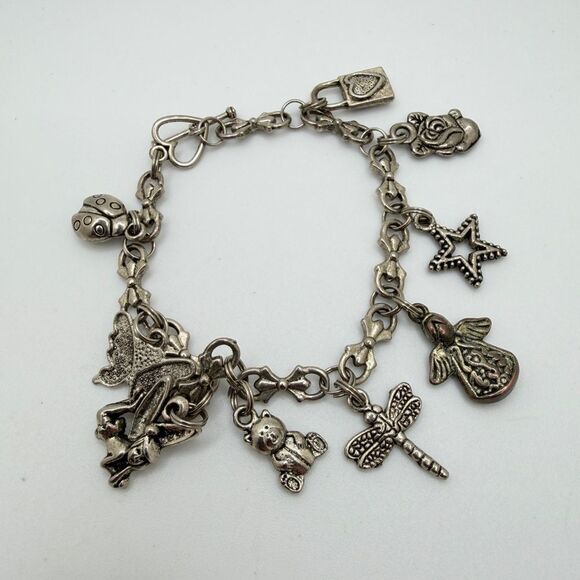 7" Silver tone charm bracelet with heart shaped toggle clasp! - Picture 11 of 14